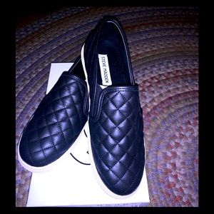 NIB Steve Madden Slides